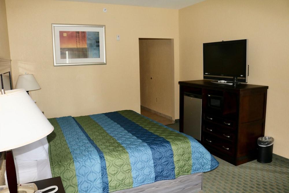 Ambassador Inn & Suites タスカルーサ エクステリア 写真