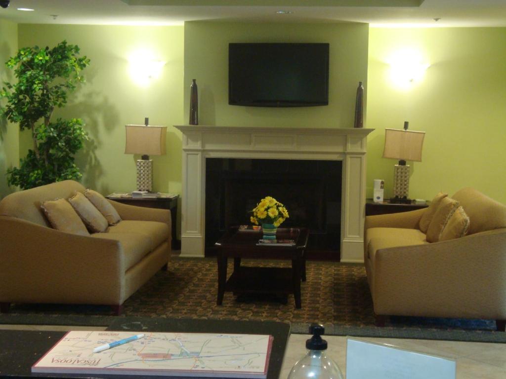 Ambassador Inn & Suites タスカルーサ エクステリア 写真