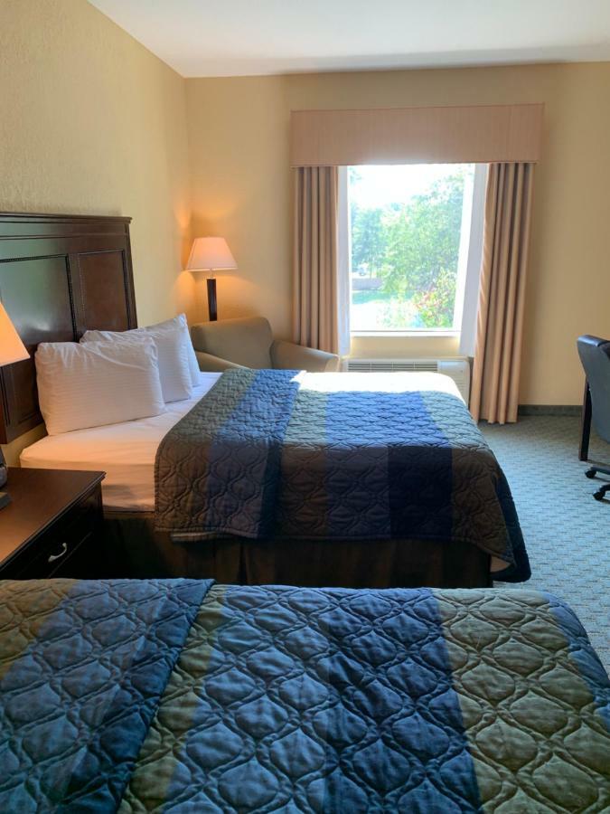 Ambassador Inn & Suites タスカルーサ エクステリア 写真