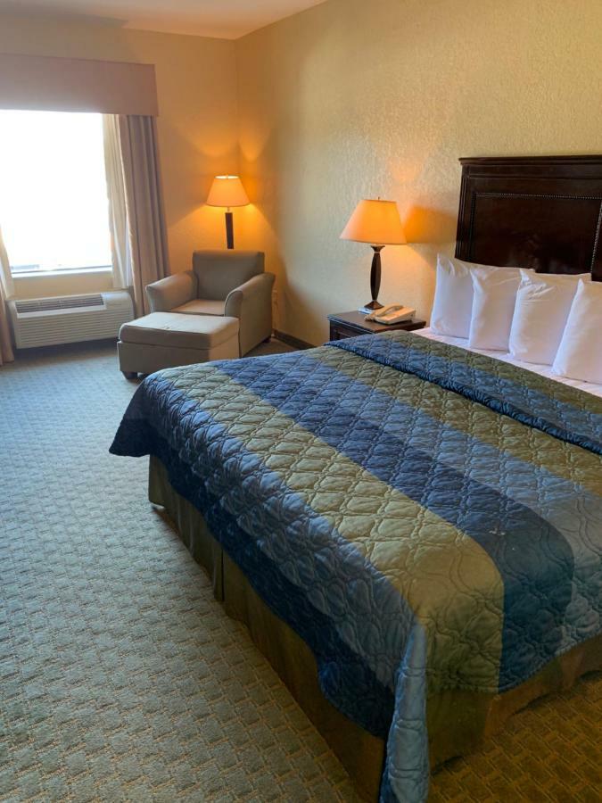 Ambassador Inn & Suites タスカルーサ エクステリア 写真