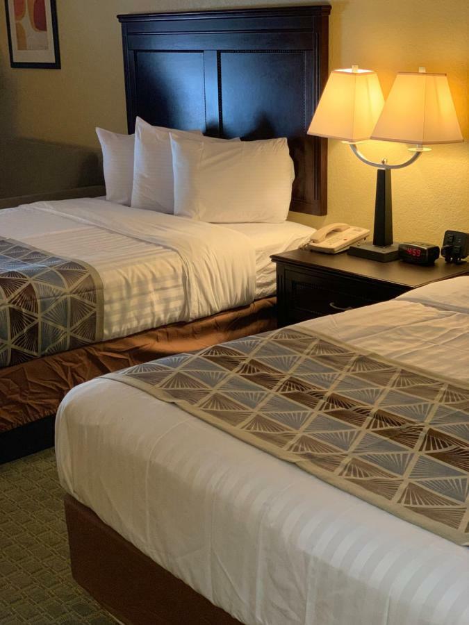 Ambassador Inn & Suites タスカルーサ エクステリア 写真